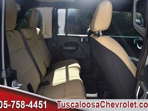 Used 2018 Jeep Wrangler Unlimited Sport S image 20