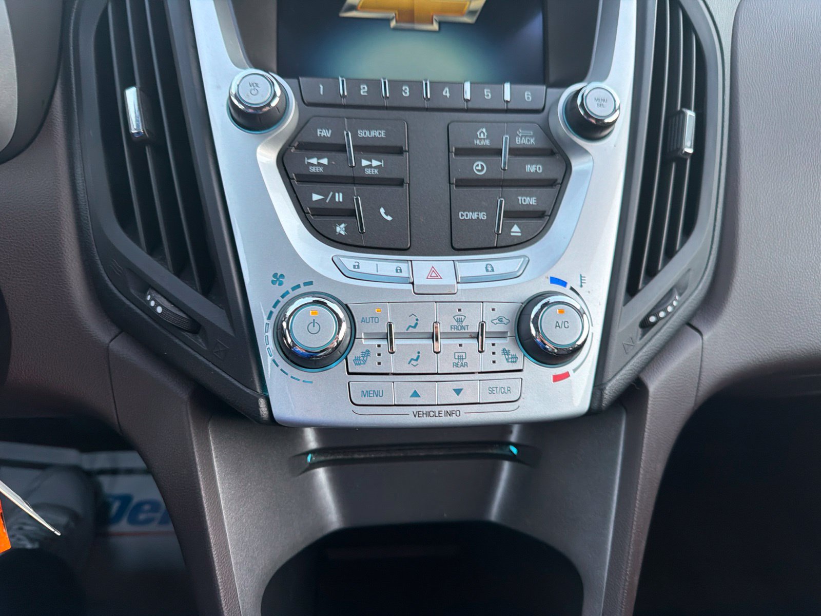 Used 2012 Chevrolet Equinox LT FWD image 15