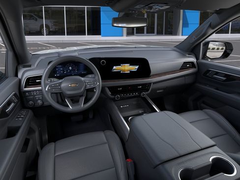 New 2026 Chevrolet Suburban LT w/ Comfort Package RWD image 45