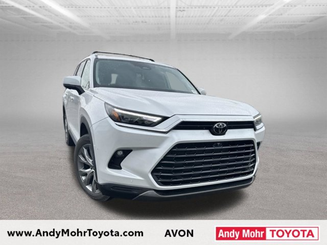 Used 2024 Toyota Grand Highlander AWD image 3