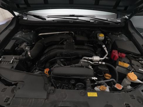 Used 2024 Subaru Crosstrek 2.0i Premium AWD/4WD image 3