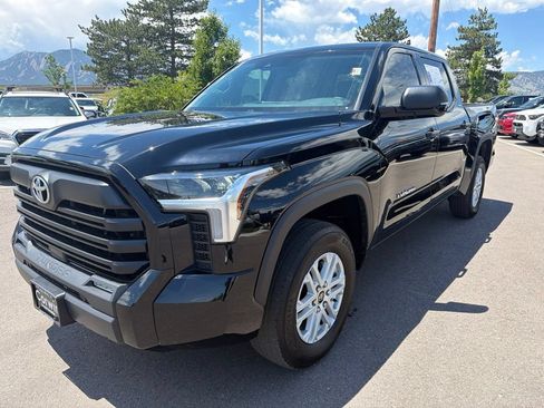 Used 2023 Toyota Tundra SR5 w/ SR5 Convenience Package AWD/4WD image 3
