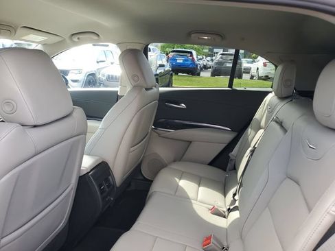 Certified 2023 Cadillac XT4 Luxury w/ Driver Awareness Package AWD/4WD image 10