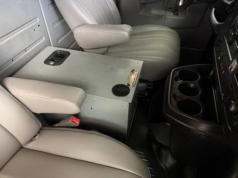 Used 2018 Chevrolet Express 3500 Extended w/ Driver Convenience Package image 29