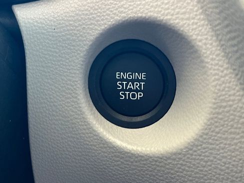 Certified 2025 Toyota Corolla Cross LE image 19