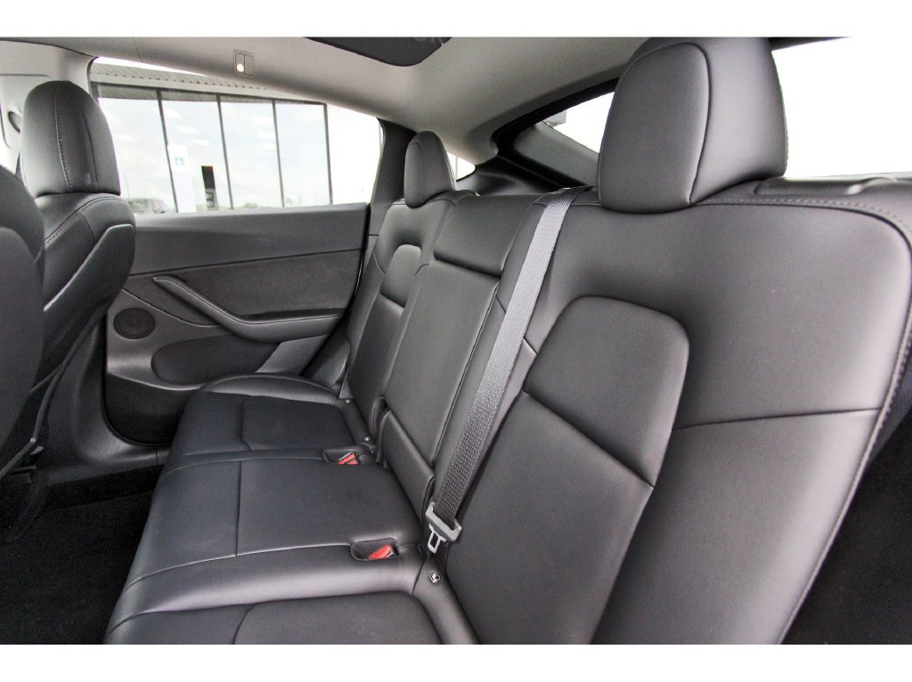 Used 2022 Tesla Model Y Performance AWD/4WD image 27