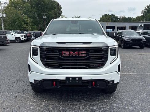 Used 2024 GMC Sierra 1500 AT4 w/ AT4 Premium Package AWD/4WD image 2