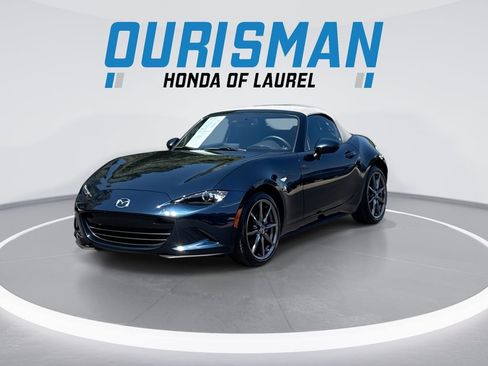 Used 2021 MAZDA MX-5 Miata Grand Touring RWD image 4