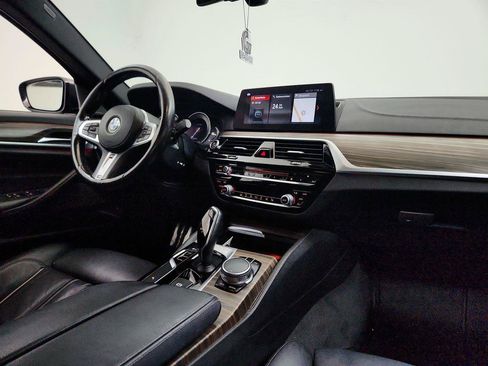 Used 2017 BMW 540i xDrive AWD/4WD image 26