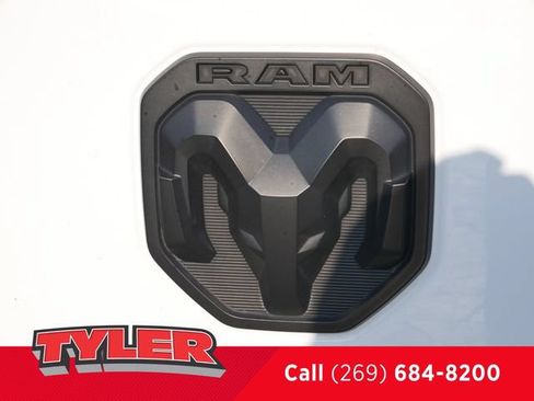 Certified 2022 RAM 1500 Big Horn AWD/4WD image 17