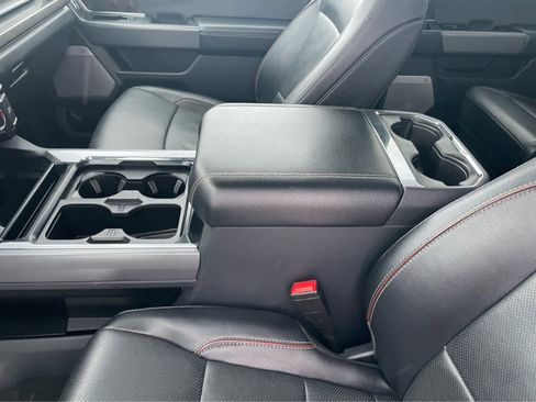 Used 2023 Ford F250 Lariat w/ Chrome Package image 33