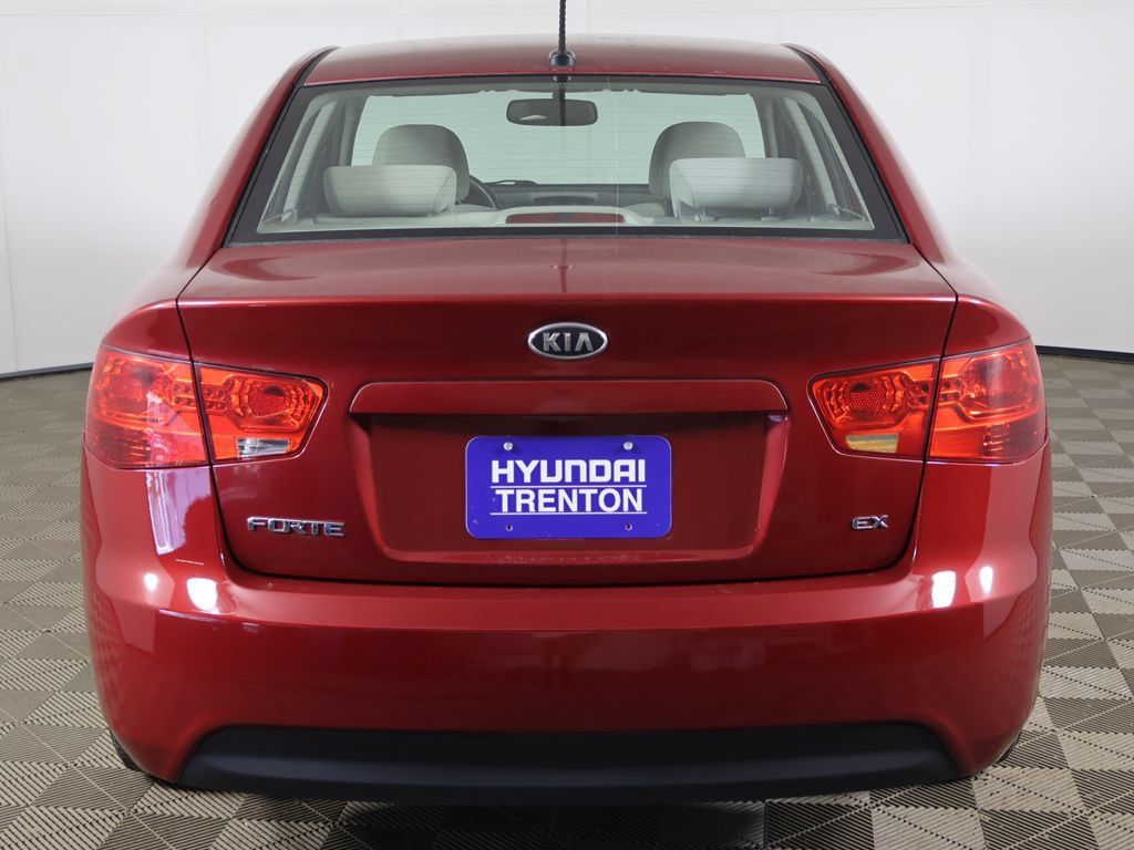 Used 2010 Kia Forte EX FWD image 7