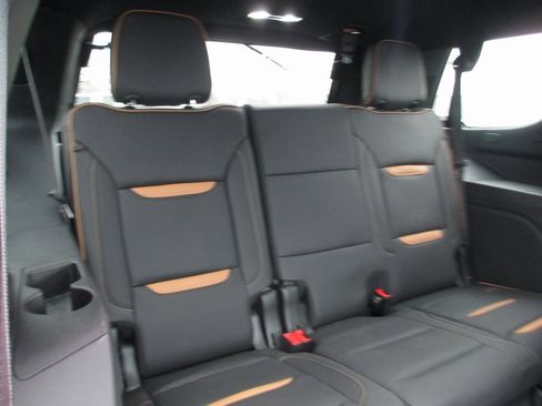 Used 2024 GMC Yukon AT4 w/ AT4 Premium Plus Package image 26