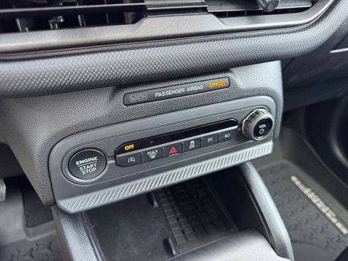 Certified 2025 Ford Bronco Sport Outer Banks w/ Outer Banks Tech Package+ AWD/4WD image 25