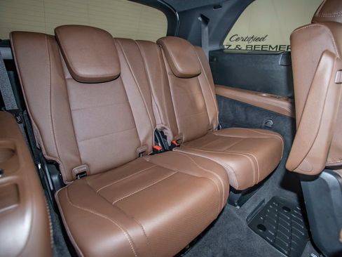 Used 2024 Mercedes-Benz GLS 450 4MATIC w/ AMG Line Exterior image 17