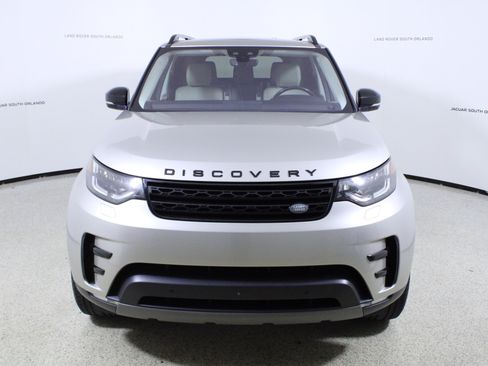 Used 2017 Land Rover Discovery HSE image 2