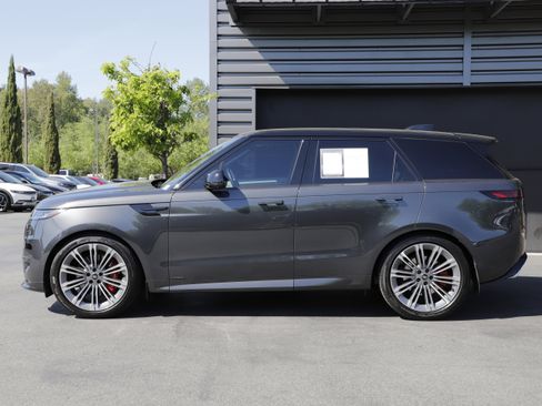 Used 2025 Land Rover Range Rover Sport Autobiography AWD/4WD image 7