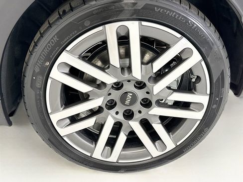 New 2026 MINI Cooper 2-Door Hardtop FWD image 28