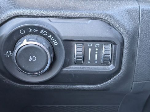 Used 2020 Jeep Wrangler Unlimited Sport image 6