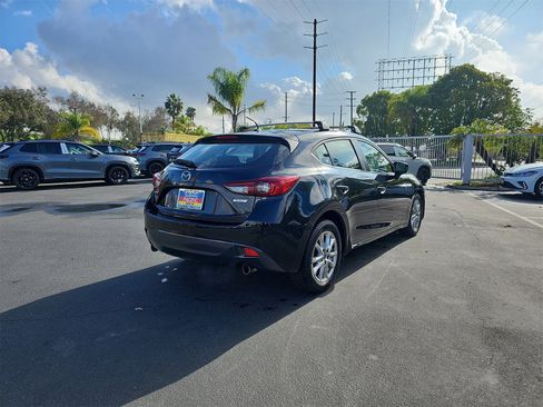 Used 2015 MAZDA MAZDA3 i Touring image 7