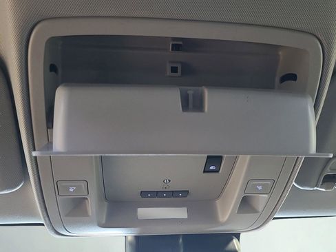 Used 2018 GMC Sierra 1500 SLT image 39