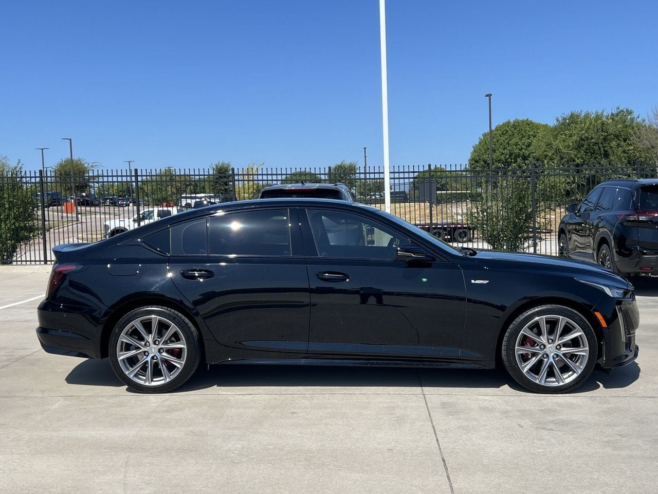 Used 2023 Cadillac CT5 V w/ Platinum Package AWD/4WD image 3
