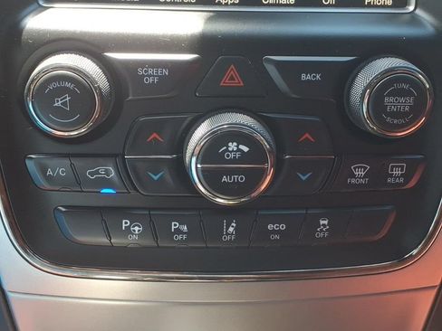 Used 2017 Jeep Grand Cherokee SRT AWD/4WD image 8