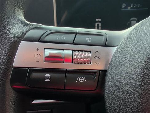 Used 2025 Hyundai Tucson SEL FWD image 18