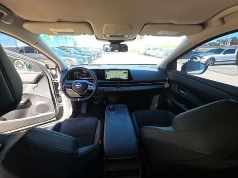 Used 2023 Nissan Ariya AWD image 26
