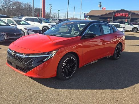 New 2026 Nissan Sentra SR FWD image 3