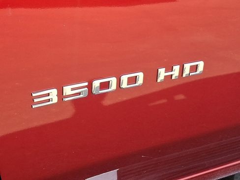 Used 2021 Chevrolet Silverado 3500 High Country image 33