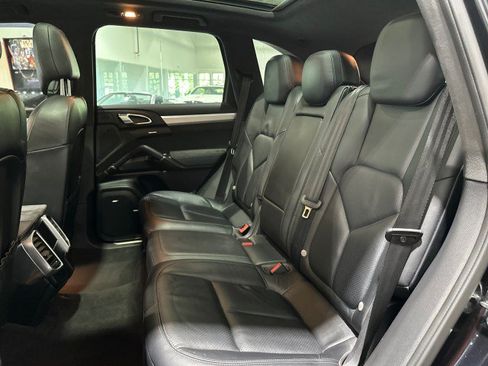 Used 2014 Porsche Cayenne GTS AWD/4WD image 43