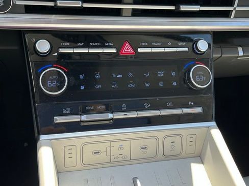 Used 2025 Hyundai Santa Fe Calligraphy image 24