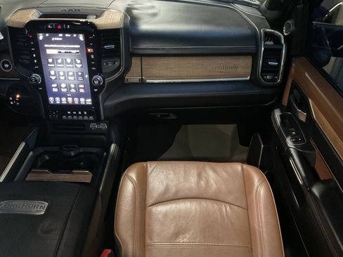 Used 2020 RAM 2500 Limited image 26