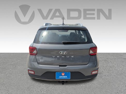 Used 2023 Hyundai Venue SEL w/ Cargo Package image 26
