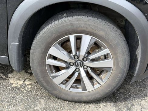 Used 2024 Nissan Pathfinder SL AWD/4WD image 7