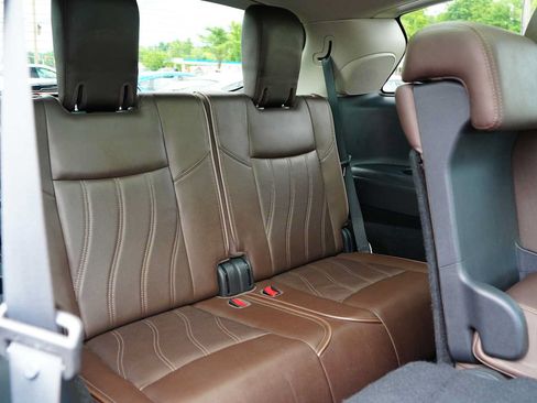 Used 2013 INFINITI JX35 AWD w/ Premium Pkg image 34