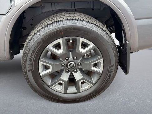 Used 2023 Nissan Titan Platinum Reserve w/ Moonroof Package image 9