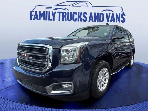 Used 2017 GMC Yukon SLT image 1