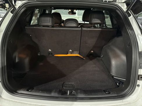 Used 2024 Jeep Compass Trailhawk image 14