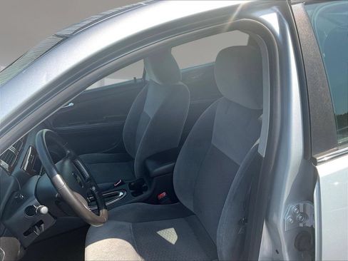 Used 2011 Chevrolet Impala LT FWD image 19