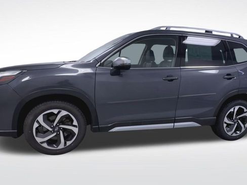 Used 2023 Subaru Forester Touring AWD/4WD image 4