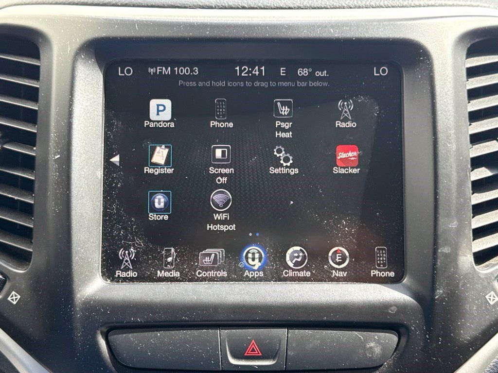 Used 2017 Jeep Cherokee Limited FWD image 21