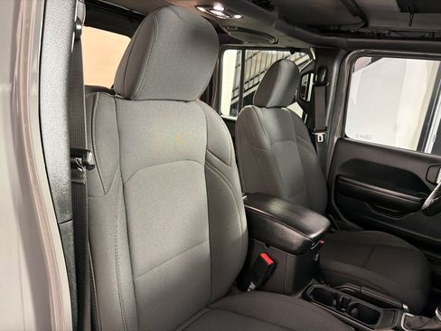Used 2021 Jeep Wrangler Unlimited Sport AWD/4WD image 26