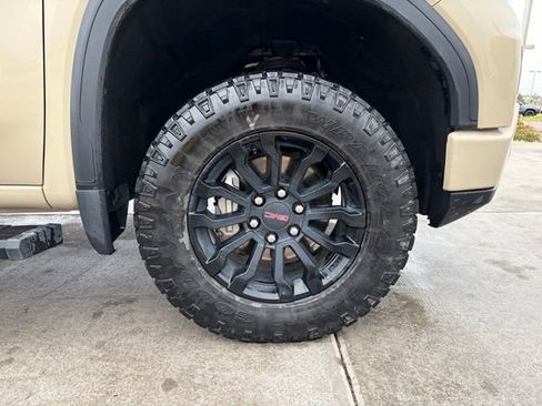 Used 2023 GMC Sierra 1500 AT4X AWD/4WD image 34