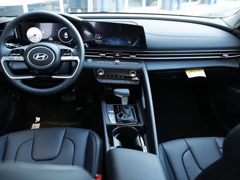 New 2026 Hyundai Elantra Limited image 10