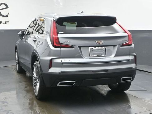 Used 2024 Cadillac XT4 Premium Luxury image 35