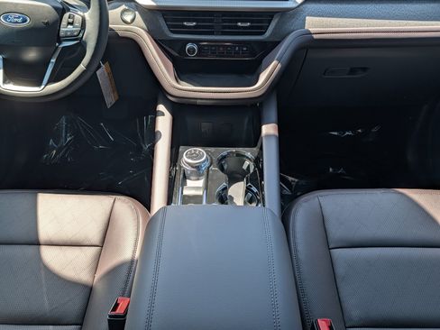 New 2026 Ford Explorer Platinum image 21