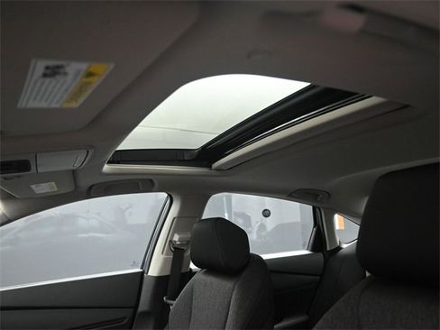 New 2025 Honda Accord SE image 23