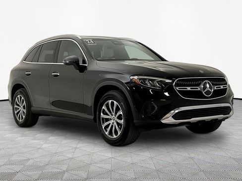 Certified 2024 Mercedes-Benz GLC 300 4MATIC image 3